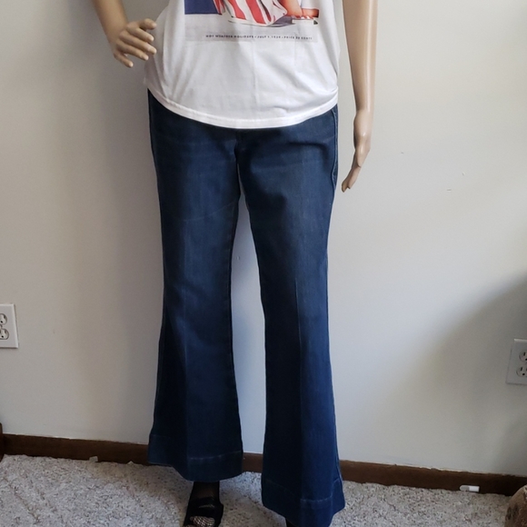 Eddie Bauer Bootcut Jeans - Picture 3 of 4